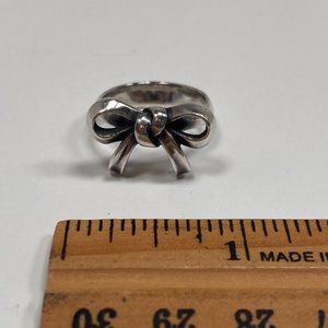 JAMES AVERY RETIRED STERLING SILVER BOW RING SIZE 7 1/2 ~ 6.0 Grams